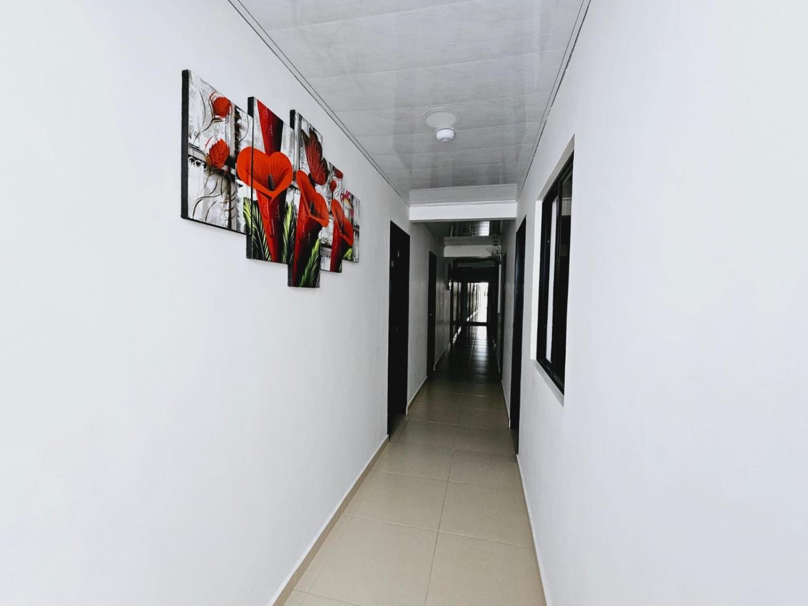 Hotel Big Ben Malaga Santander Zewnętrze zdjęcie