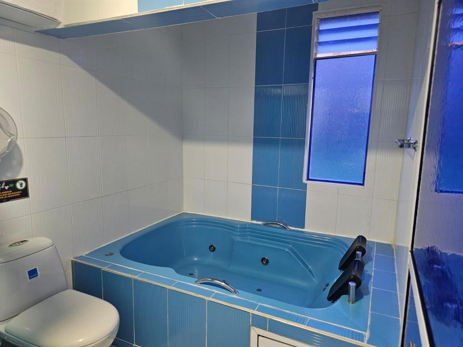 Hotel Big Ben Malaga Santander Zewnętrze zdjęcie