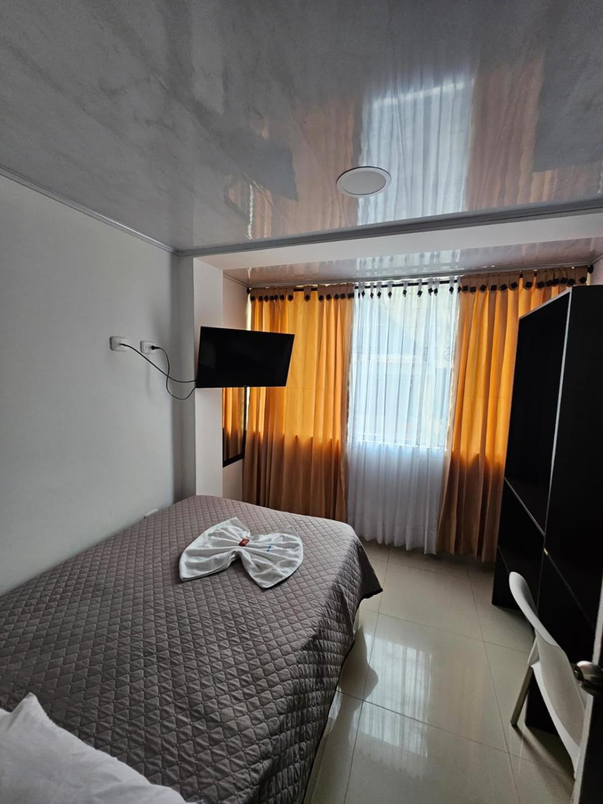Hotel Big Ben Malaga Santander Zewnętrze zdjęcie