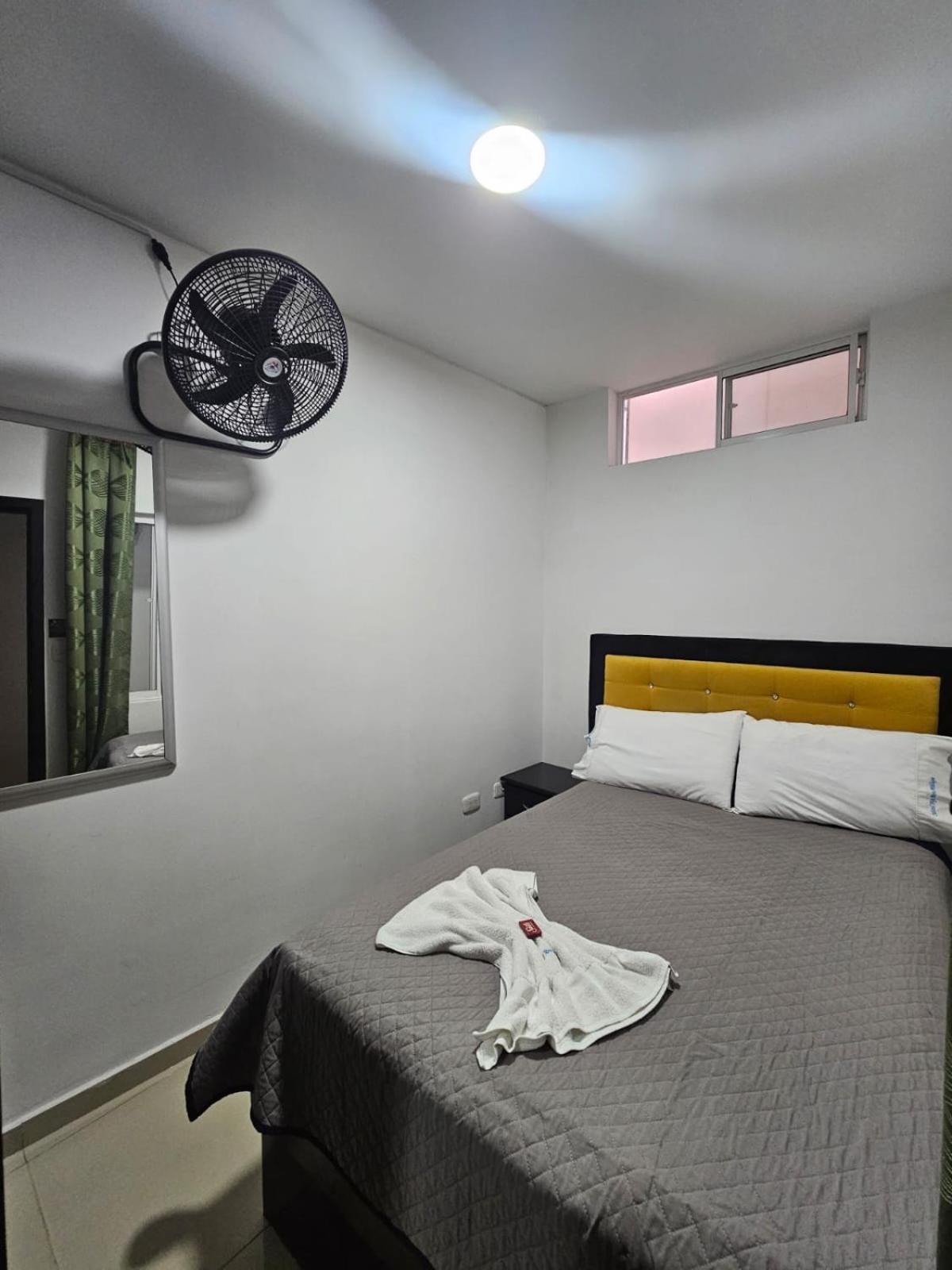 Hotel Big Ben Malaga Santander Zewnętrze zdjęcie